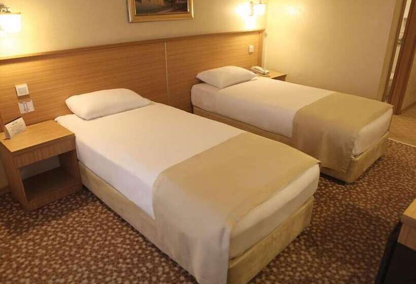 Номер Стандарт Трехместный, Sun Inn