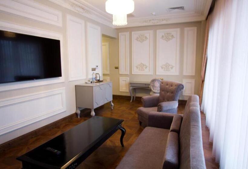 سوییت, Babillon Hotel Spa & Restaurant