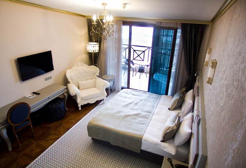 اتاق لوکس با چشم‌انداز دریا, Babillon Hotel Spa & Restaurant
