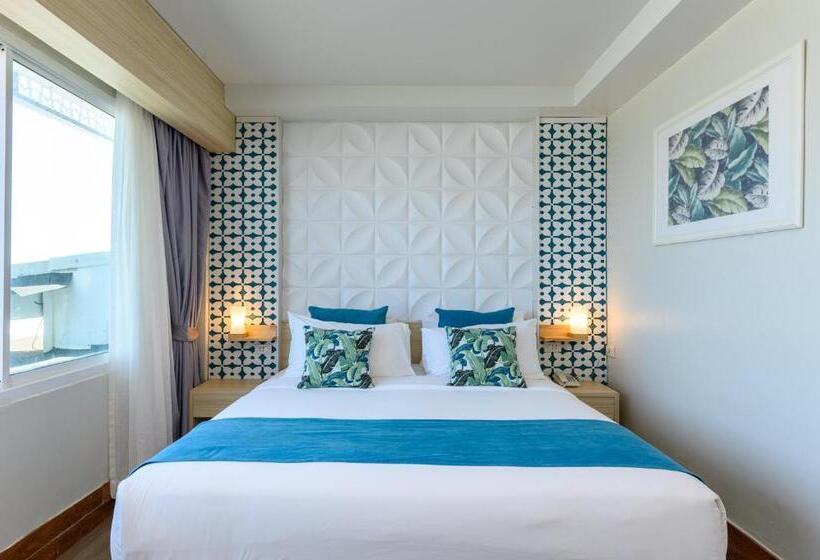 اتاق سوپریور با چشم‌انداز دریا, Maldives Beach Resort