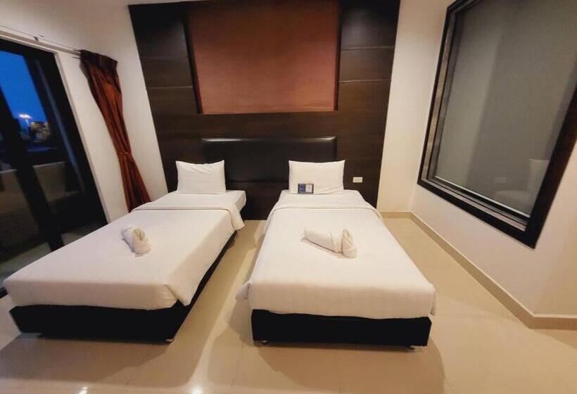 اتاق لوکس, Tribe Pattaya Sha Certificated