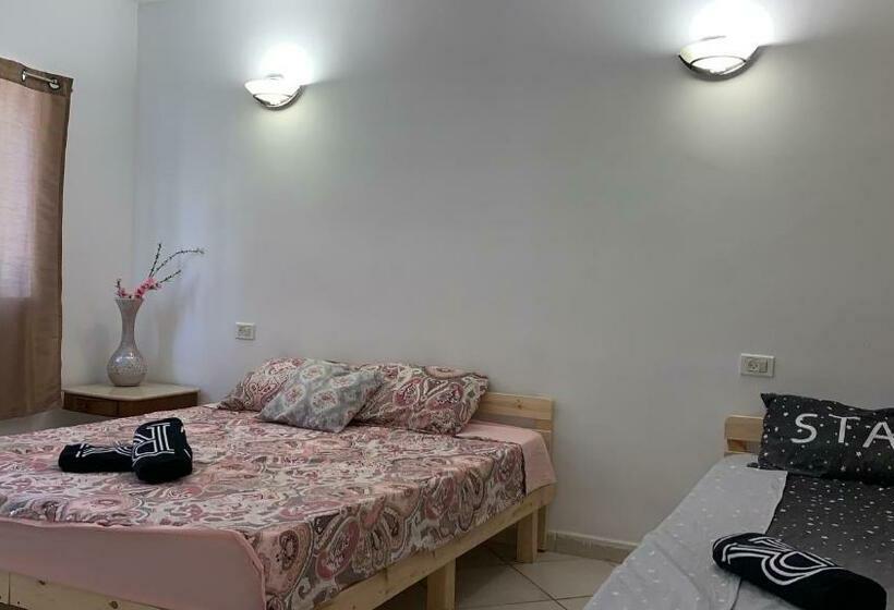 침실 2개 아파트, Zimmer Dora