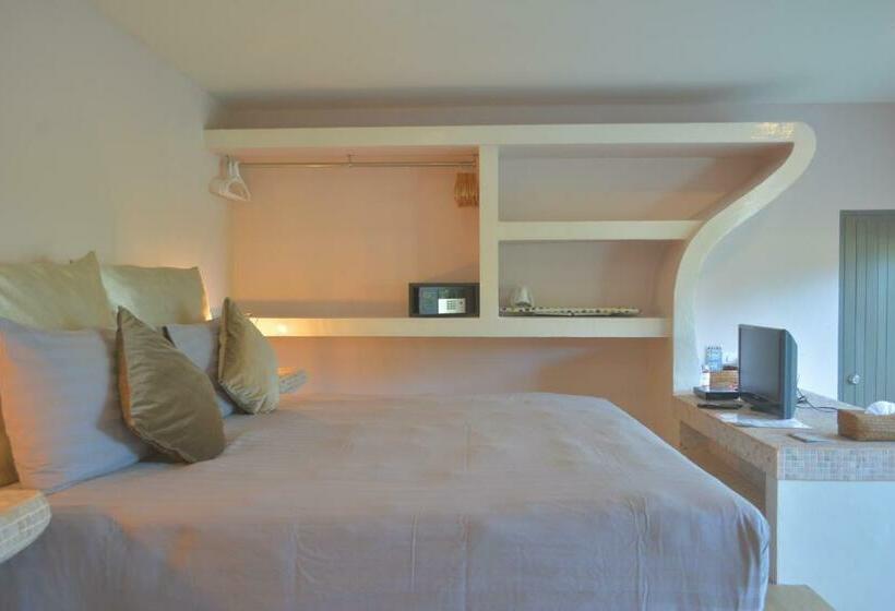 Номер Deluxe с Террасой, Le Divine Comedie Beach Resort