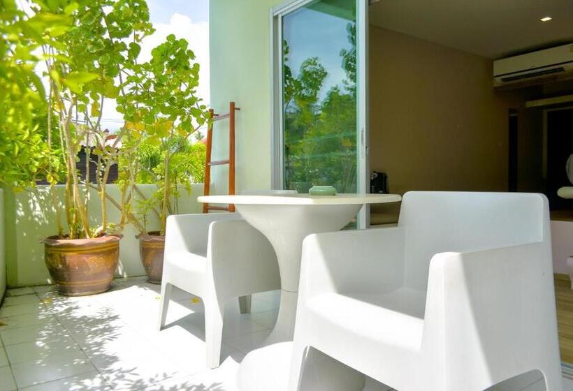 Номер Deluxe с Террасой, Le Divine Comedie Beach Resort