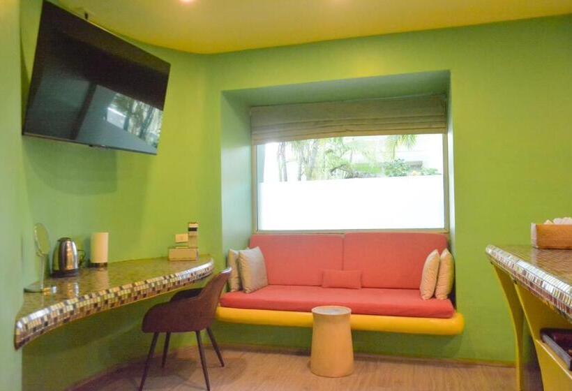 Бунгало Стандарт, Le Divine Comedie Beach Resort