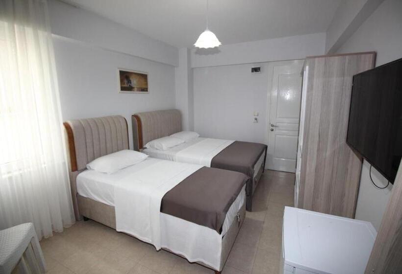 Трехместный Номер Deluxe, Pegasus Motel
