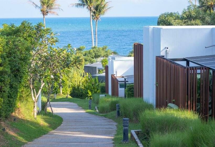 سوییت با چشم‌انداز استخر, Seanery Beach Resort