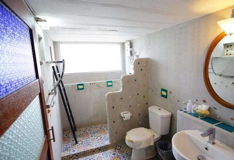اتاق خانوادگی با چشم‌انداز دریا, Seashell Village Resort