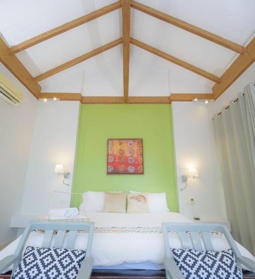 اتاق لوکس با چشم‌انداز دریا, Seashell Village Resort