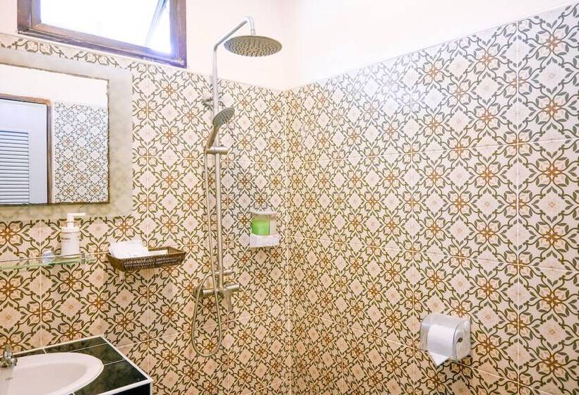 Номер Стандарт, Sugar And Spice Inn