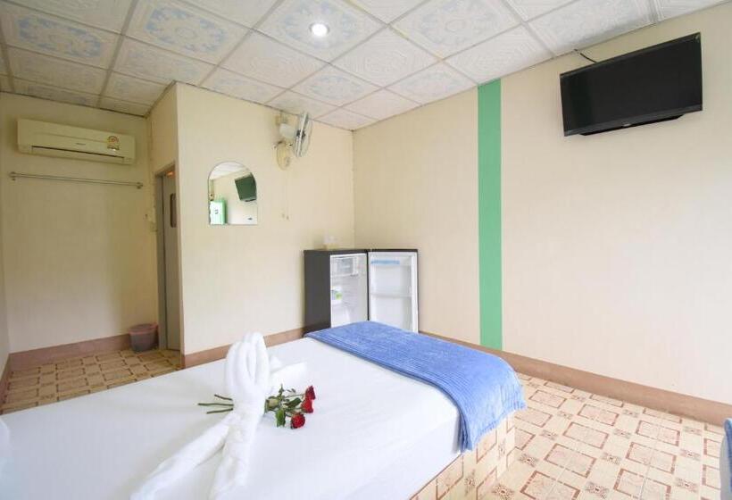 اتاق استاندارد سه نفره, Mukda Guesthouse