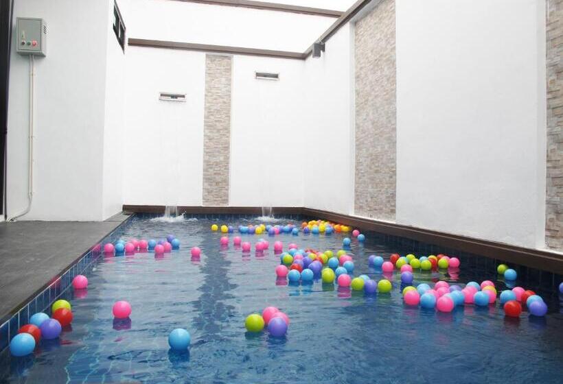ویلای 1 خوابه با باغ, The Vista Pool Villa