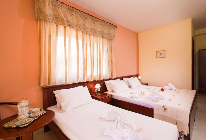 Triple Room Sea View, Diamond
