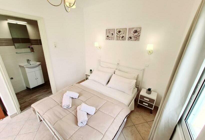 标准间, Avra Rooms