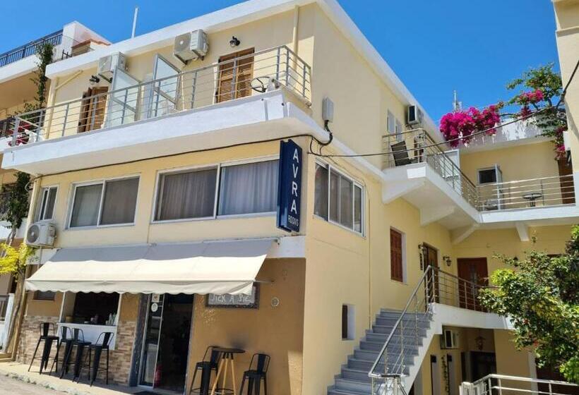 标准单人间, Avra Rooms