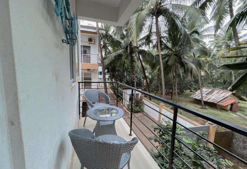 带泳池景观及2个卧室的公寓, Rainforest Enclave, Arpora   10 Mins To Baga Beach