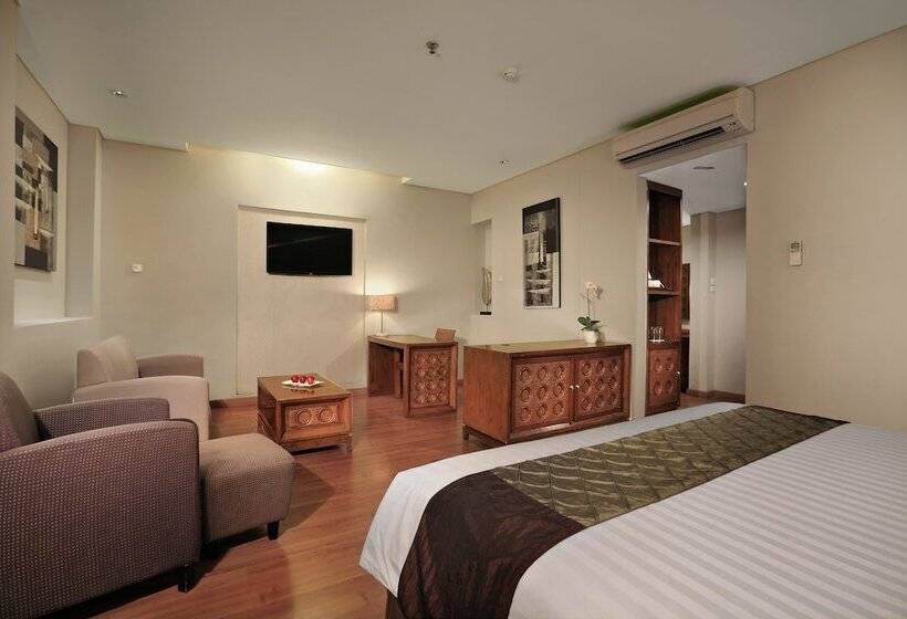 سوییت جونیور, Aston Tanjung City