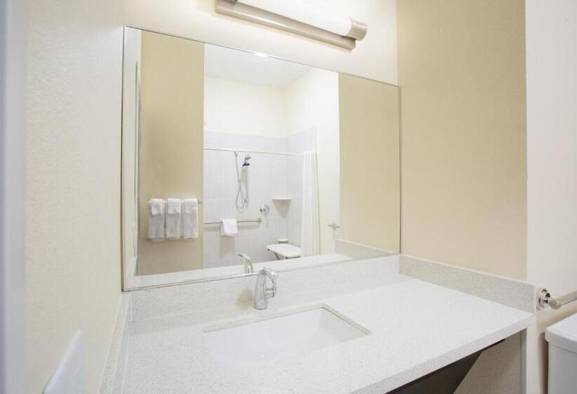 Люкс Адаптированный для Инвалидов, Candlewood Suites Longmont   Boulder Area, An Ihg