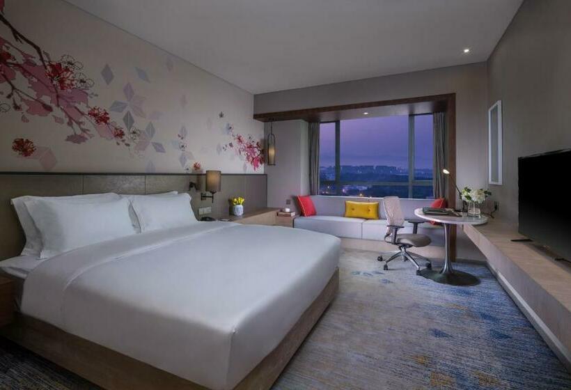 Номер Стандарт, Hilton Garden Inn Zhongshan Guzhen