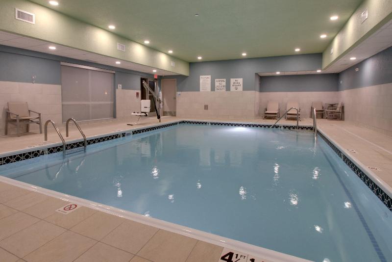 Номер Стандарт, Holiday Inn Express & Suites   Mount Vernon, An Ihg