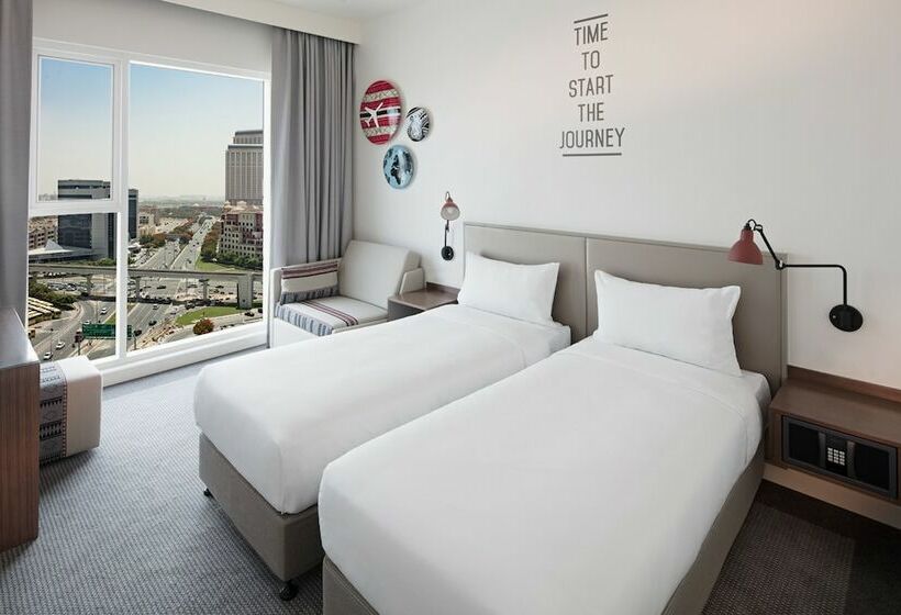 Номер Стандарт, Rove City Centre, Deira
