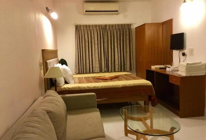 Family Suite, Sai Towers