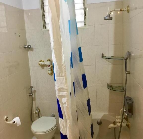 Family Suite, Sai Towers
