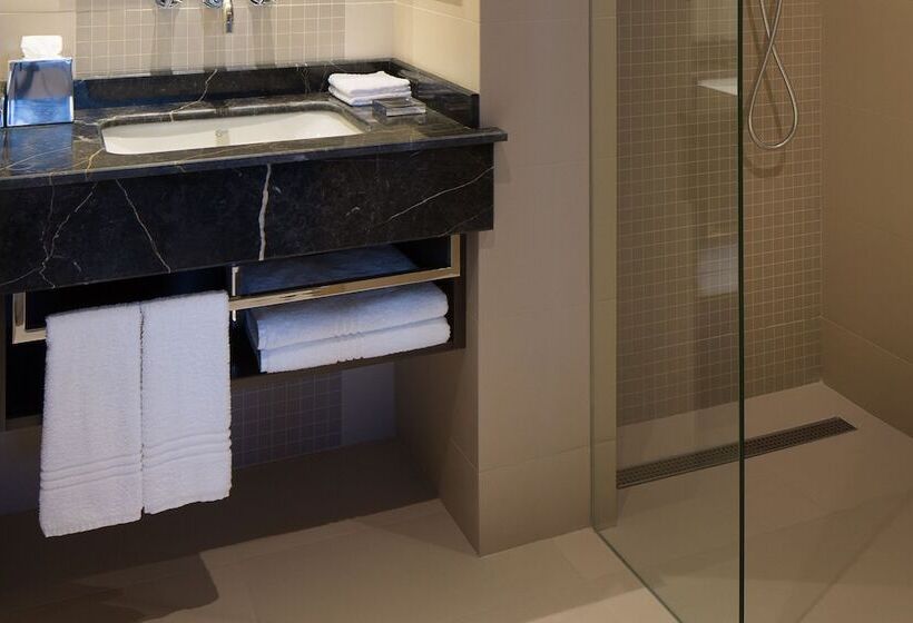 سوئیت پریمیوم, Skopje Marriott