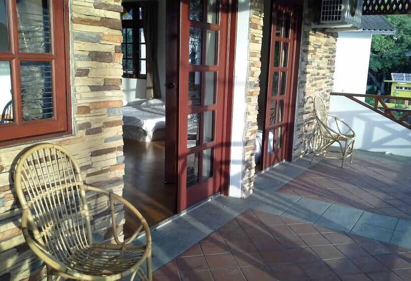 سوییت لوکس, Baan Talay Homestay By The Beach