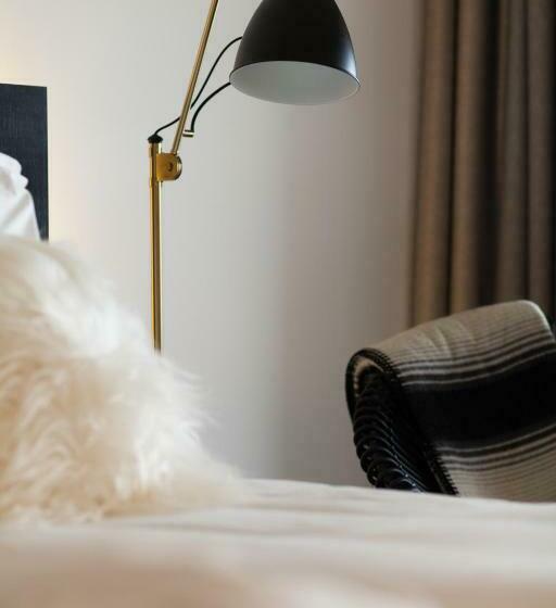 اتاق استاندارد با چشم‌انداز دریاچه, & Spa Villa Seren
