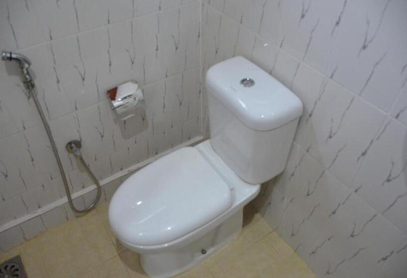 اتاق استاندارد سه تخته با بالکن, Sunny Lanka Guest House