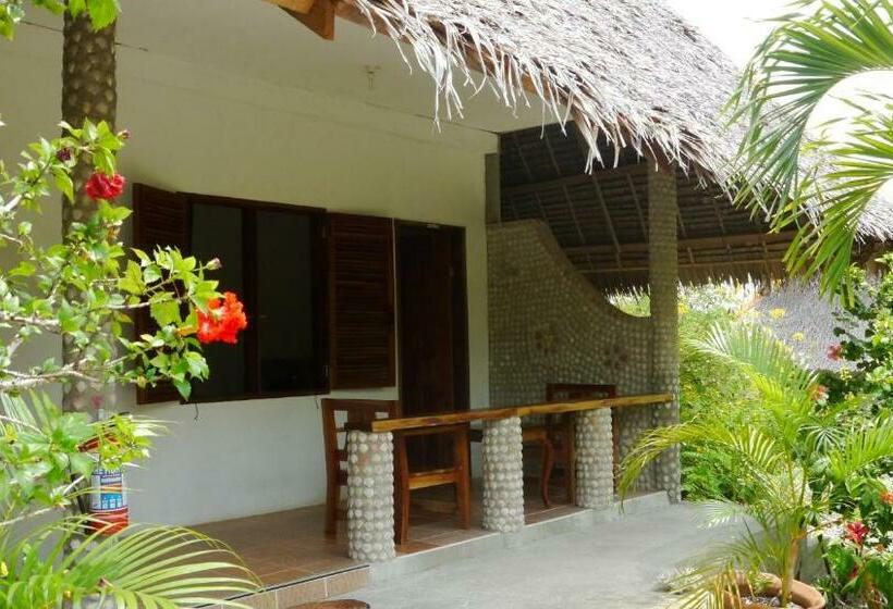 Номер Стандарт, Moalboal T Breeze Coastal Resort