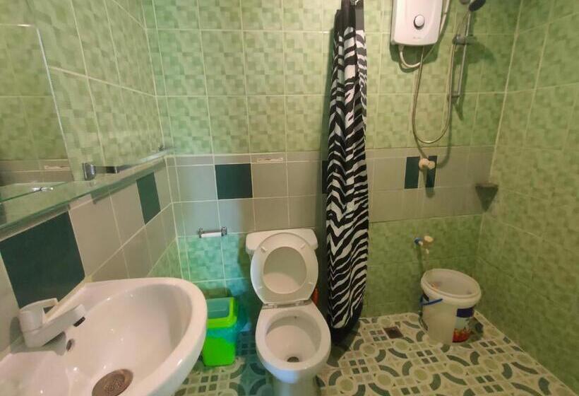 Номер Deluxe, Moalboal T Breeze Coastal Resort