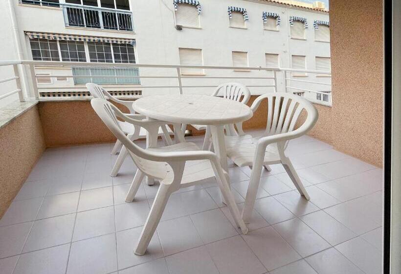 ３ベッドルームアパートメント, Apartamentos Estacion Oropesa 3000