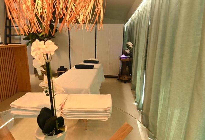 1 Bedroom Penthouse Apartment, H49 Jacuzzi Penthouse Adults Only