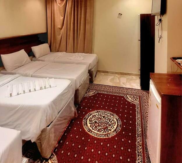اتاق استاندارد سه نفره, Kwthr Almahaba