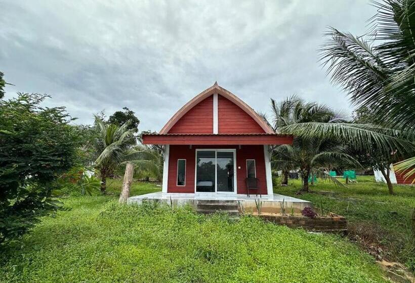 بانگلوی استاندارد, Romny Cozy Bay Resort