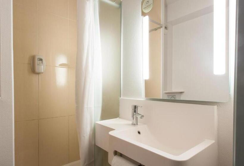 חדר סטנדרט לארבעה, B&b Hotel Arras