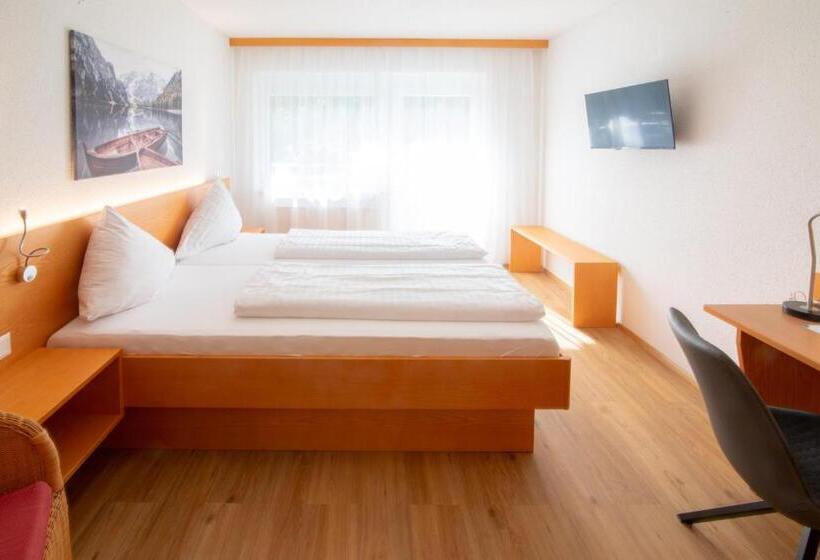 Comfort room with balcony, Gabriel