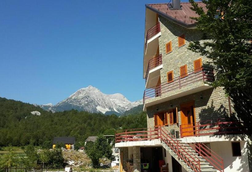 Quarto Estandar, Villa Dini