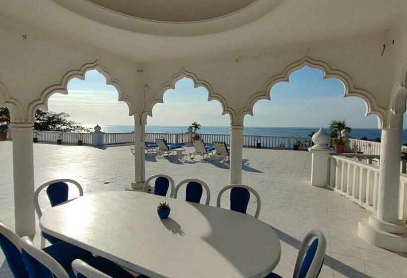 سوییت سوپریور با چشم‌انداز دریا, Villas Paradise