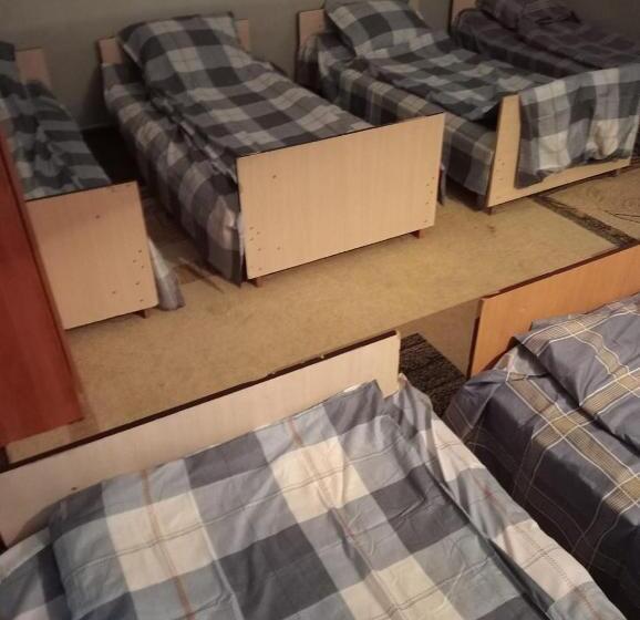 تختخواب در اتاق مشترک, Hostel Praga