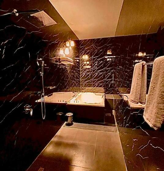 سوئیت پرزیدنت, Swan Suites