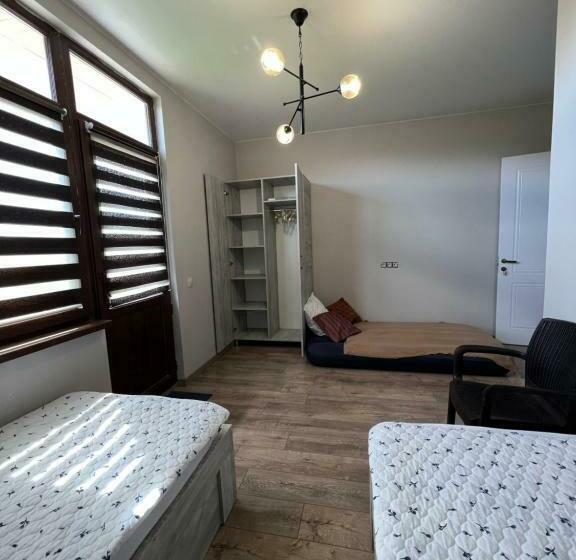 اتاق استاندارد سه نفره, Grand Anaklia   Guest