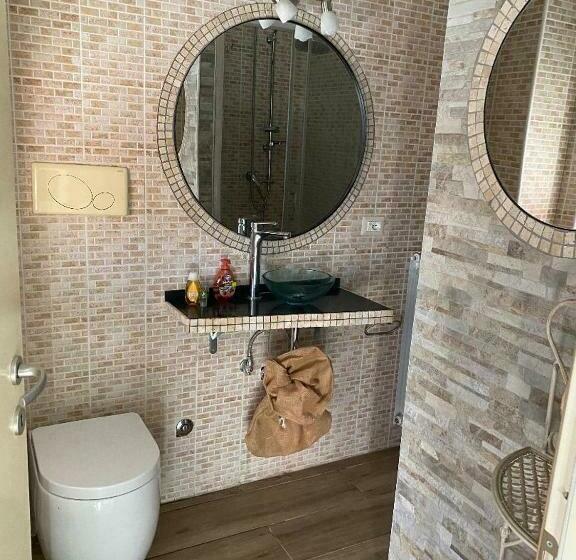 خانه 2 خوابه, Laviniahouse Nettuno