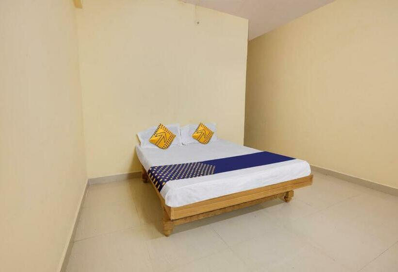 Трехместный Номер Классика, Spot On Hotel Shubham