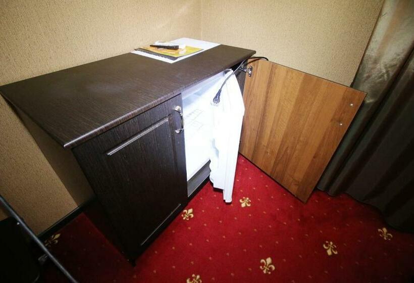 اتاق اکونومی, Dzhanat