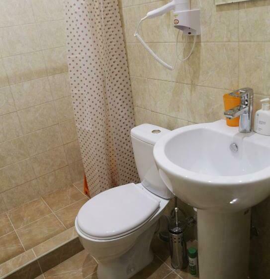 اتاق اکونومی, Dzhanat
