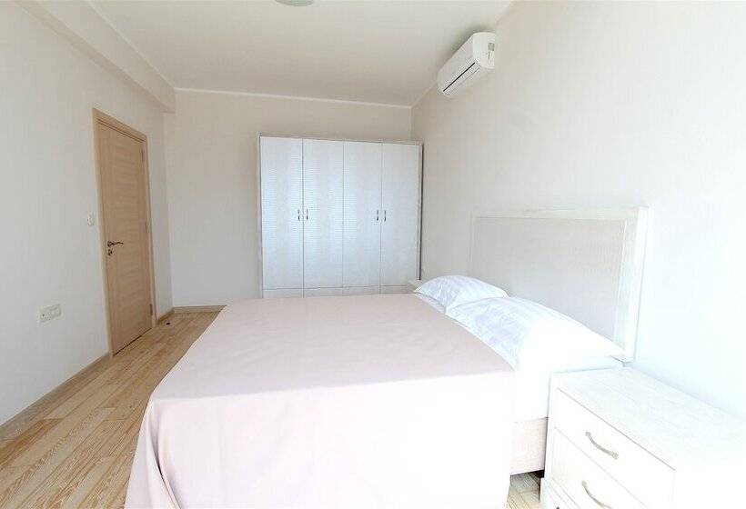آپارتمان کلاسیک 1 خوابه, Apartments Aqua