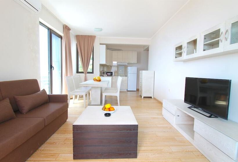 2-Bedroom Classic Apartment, Apartments Aqua